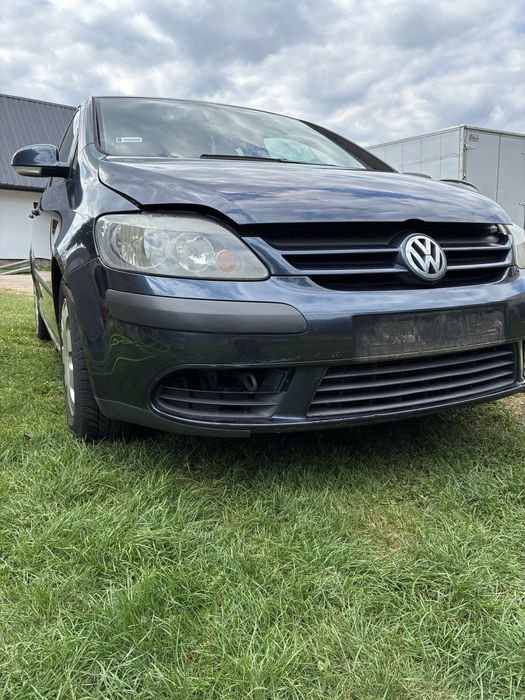 Zderzak przod VW Golf plus 06r kpl z grilem