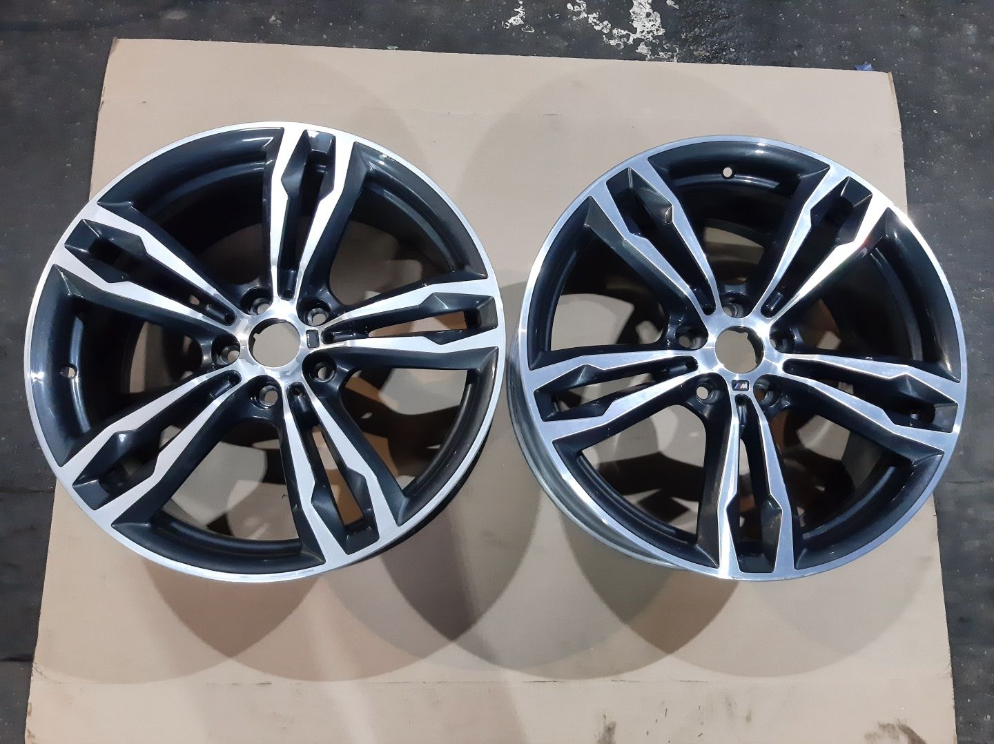 Felgi BMW Oryginał 8Jx19 H2 5x112 IS(ET)47 Osadzenie 66,6mm 2szt