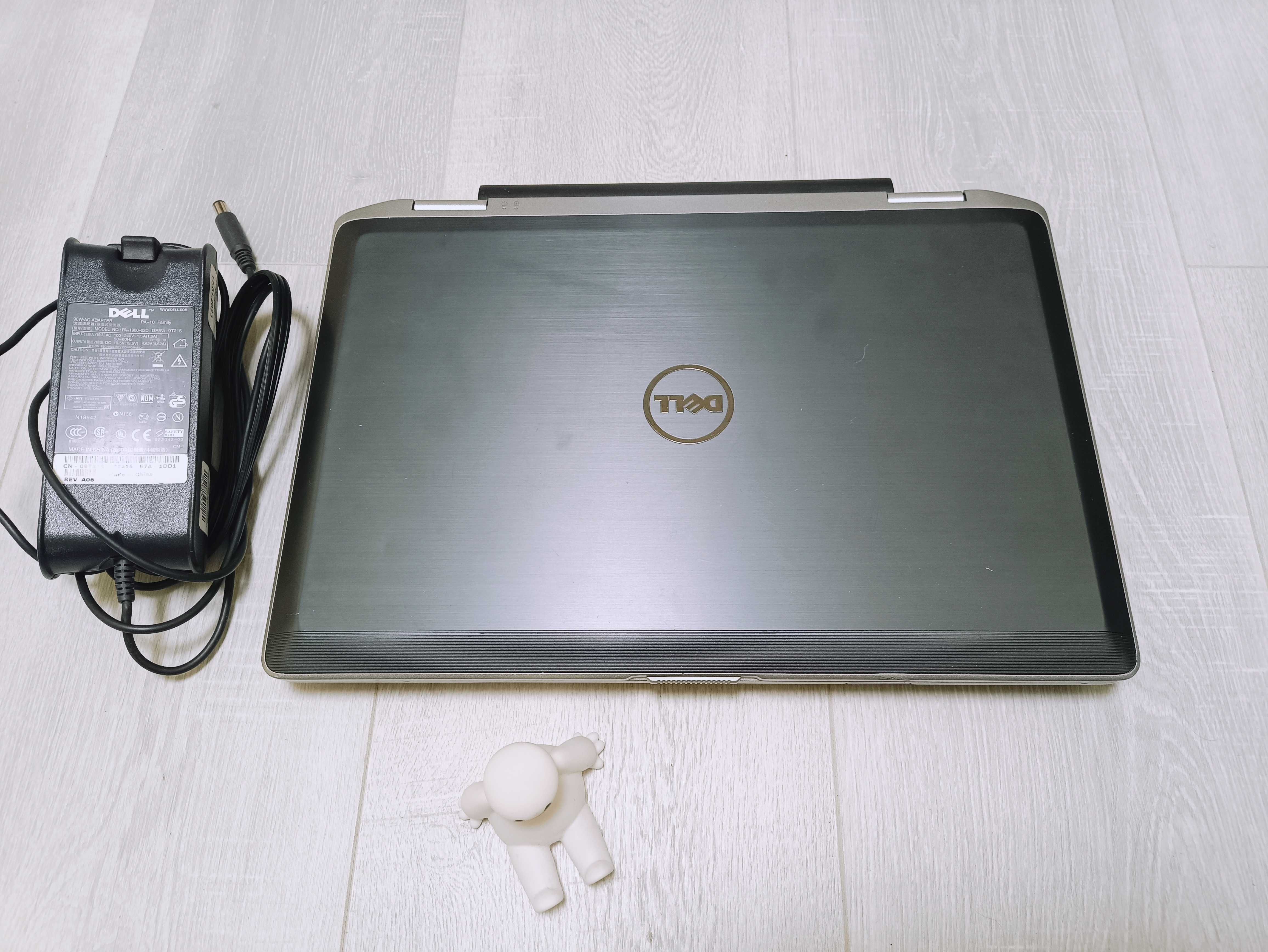 Ноутбук Dell E6420 / i7-2640M /500 GB HDD/8GB DDR3/14"/ nvidia 4200M