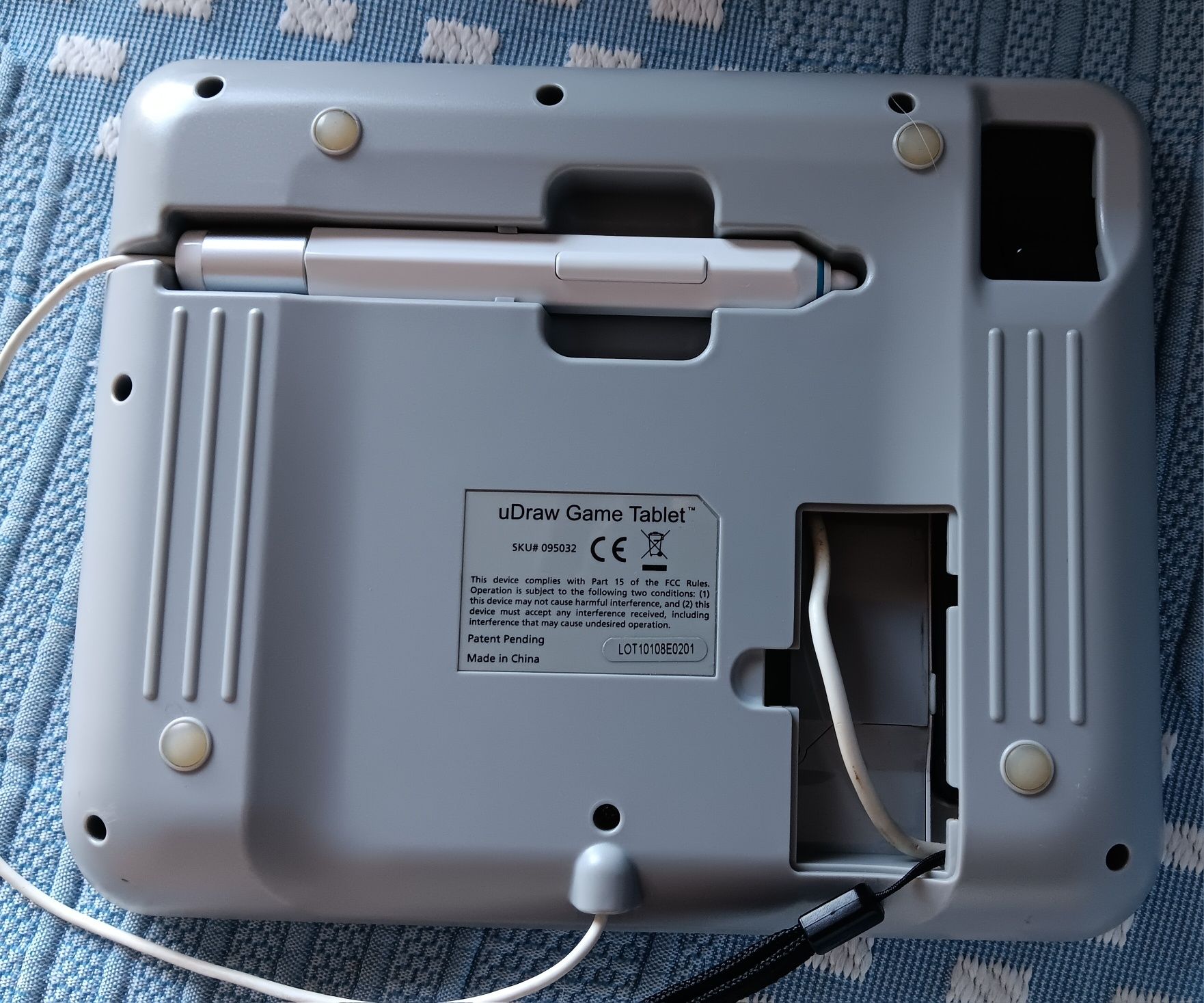 Tablete Udraw + Jogo Udraw Studio Nintendo Wii
