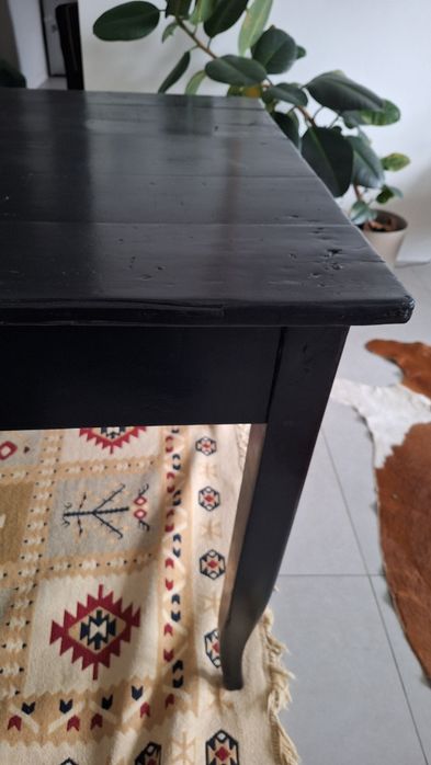 Ponad 100 latni stół