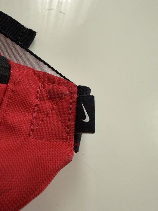 Nerka - Czerwona - Nike