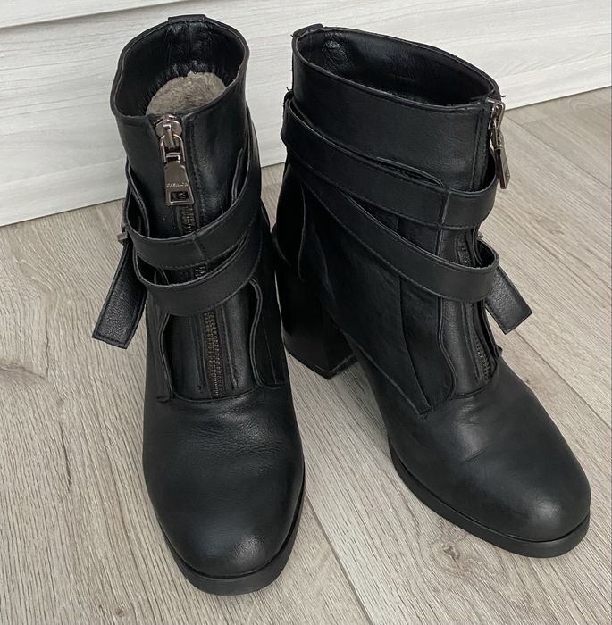 Продам черевики зимові,жіночі, розмір 40