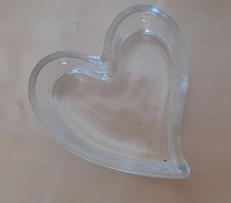 Taça de vidro em forma Coração