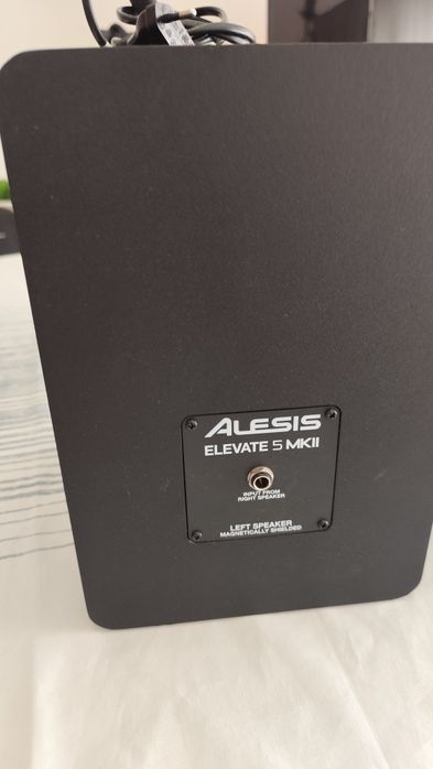 Monitores de Áudio Alesis Elevate 5 MK2
