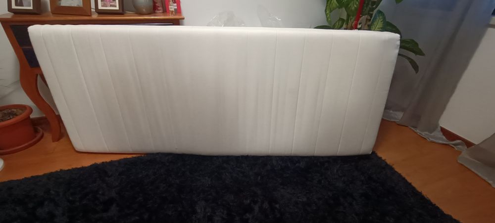 Colchão de solteiro IKEA