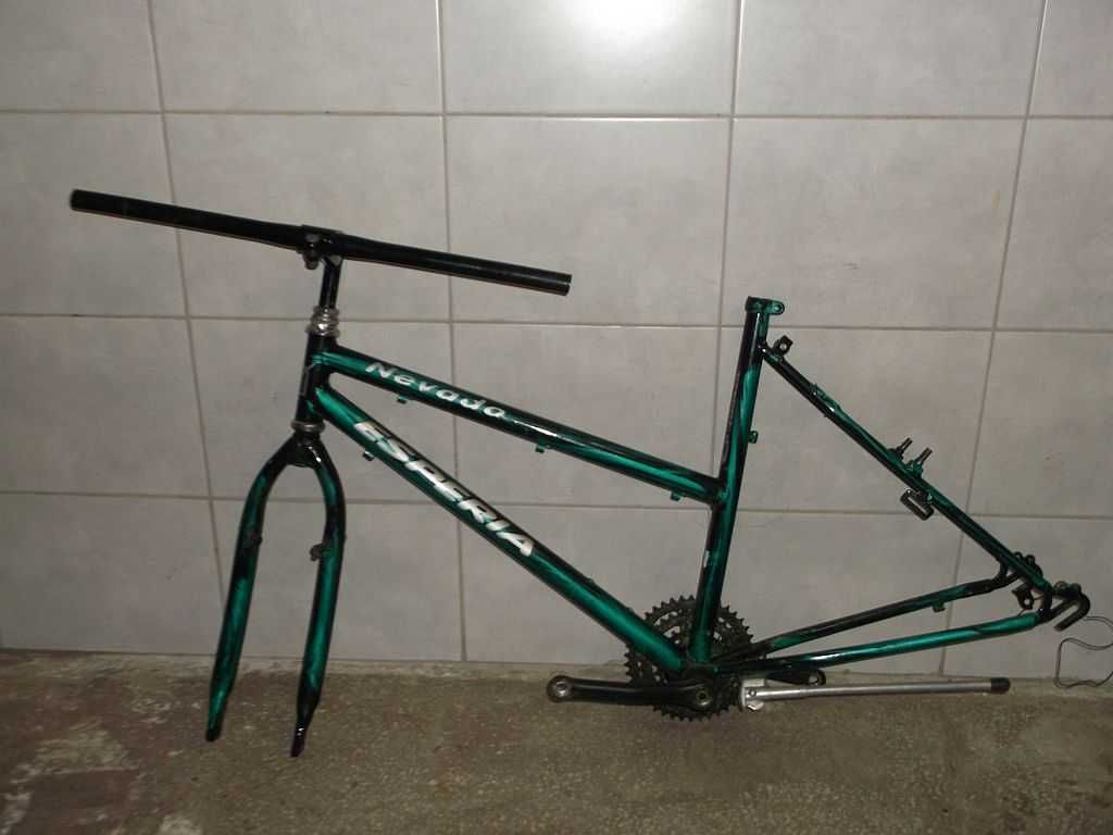 Rama rowerowa Newado Esperia 26 "