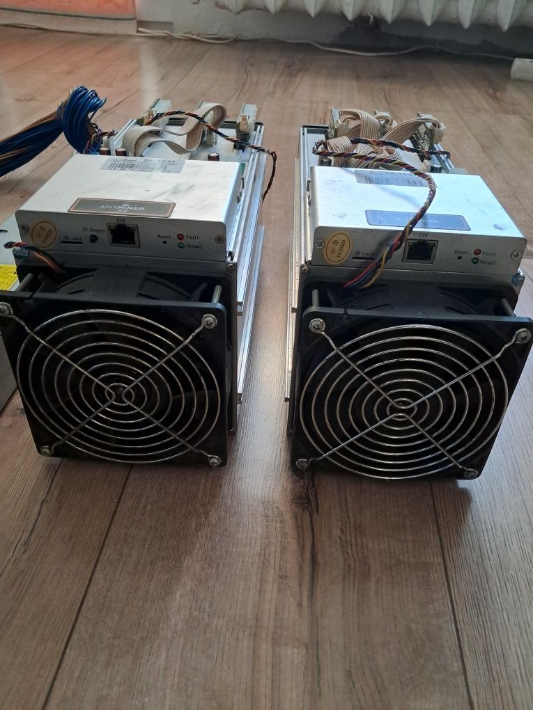 Асік Antminer Bitmain s9 13,5Th майнер з блоком живлення