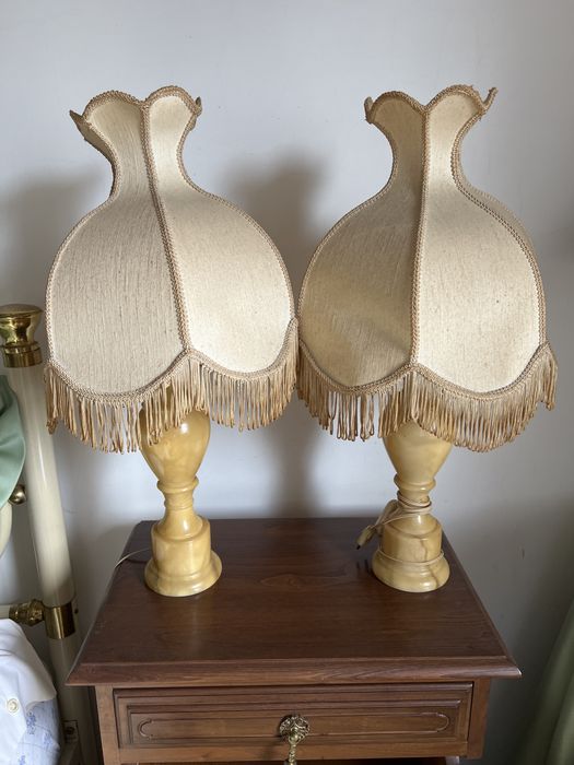 ULTIMO FIM-SEMANA - Par de candeeiros em marmore