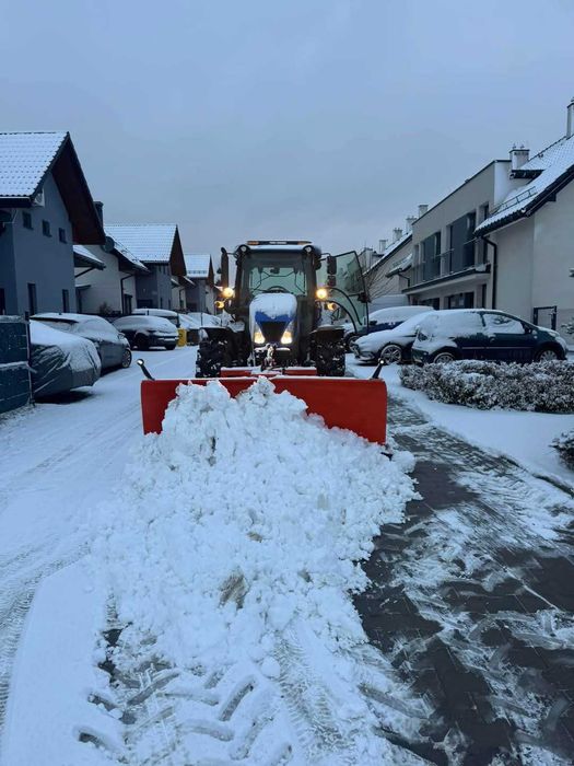Odśnieżanie parkingów ulic usuwanie śniegu koszenie zamiatanie Kraków