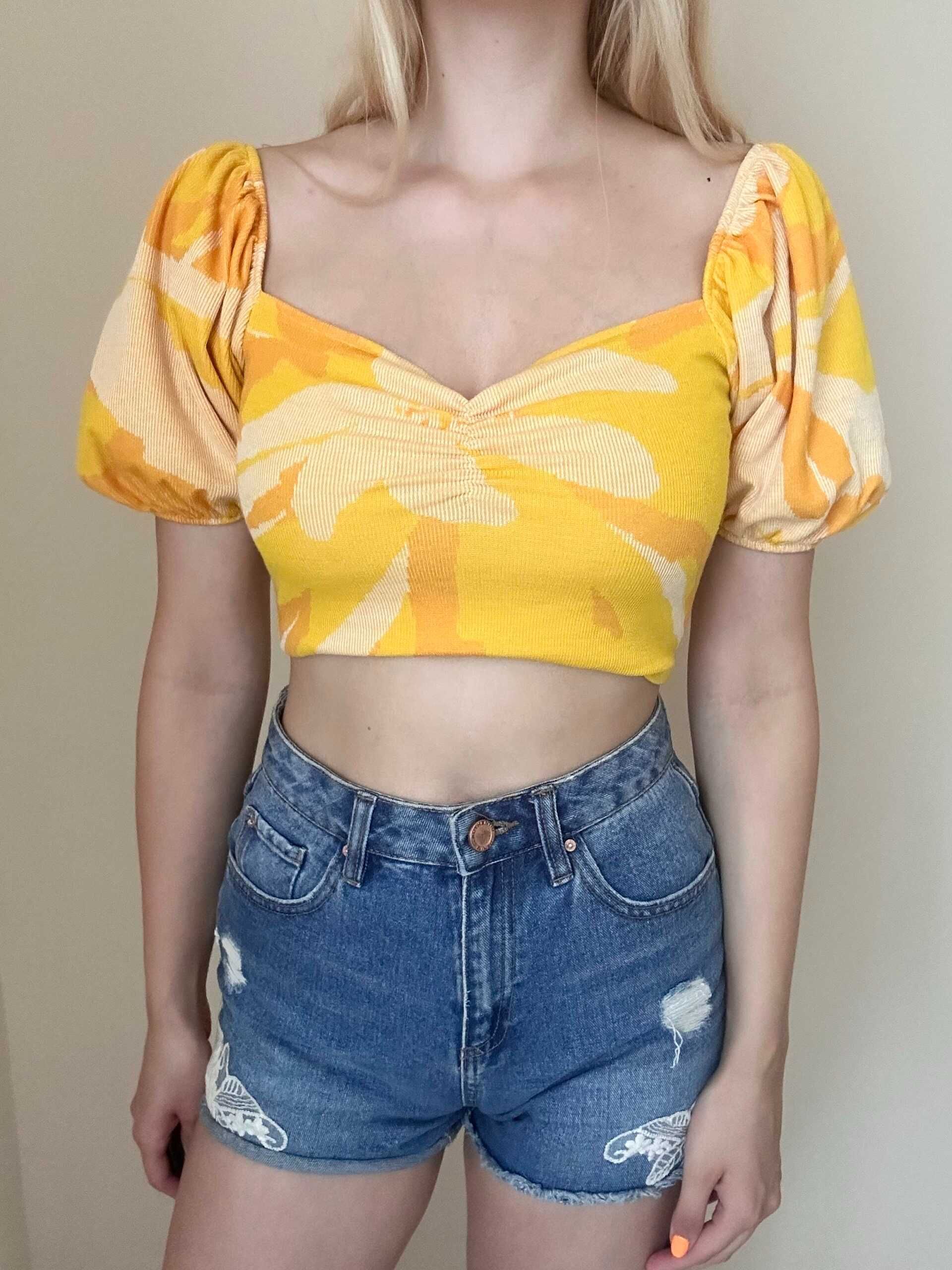 Crop top z bufkami S Zara