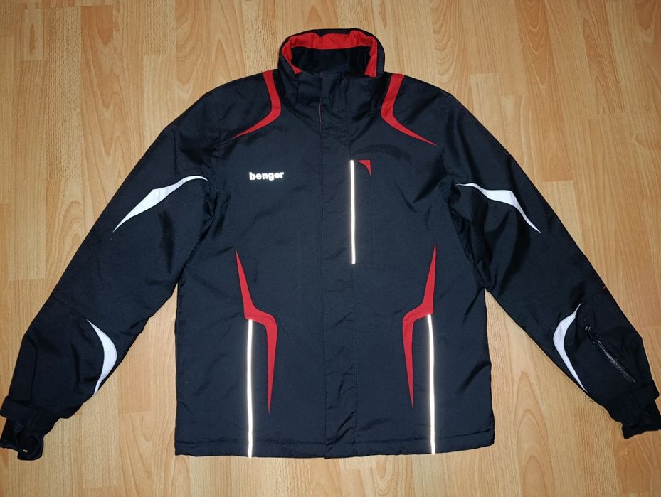 Продам чоловічу демісезонну куртку 48 розміру.