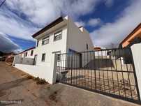 Moradia de 3 quartos em construção, localizada perto de Silves.