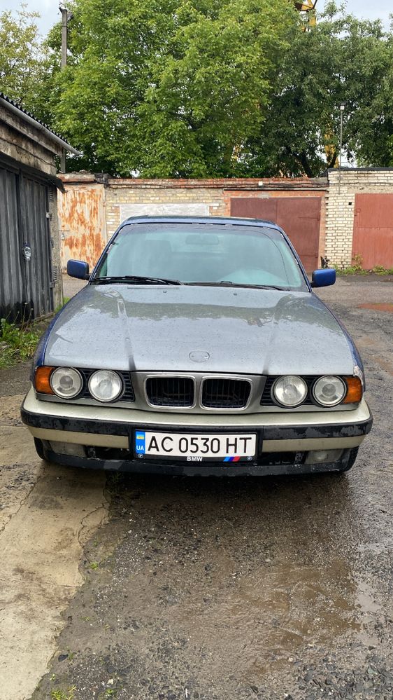 Продам BMW E34 V8 механіка