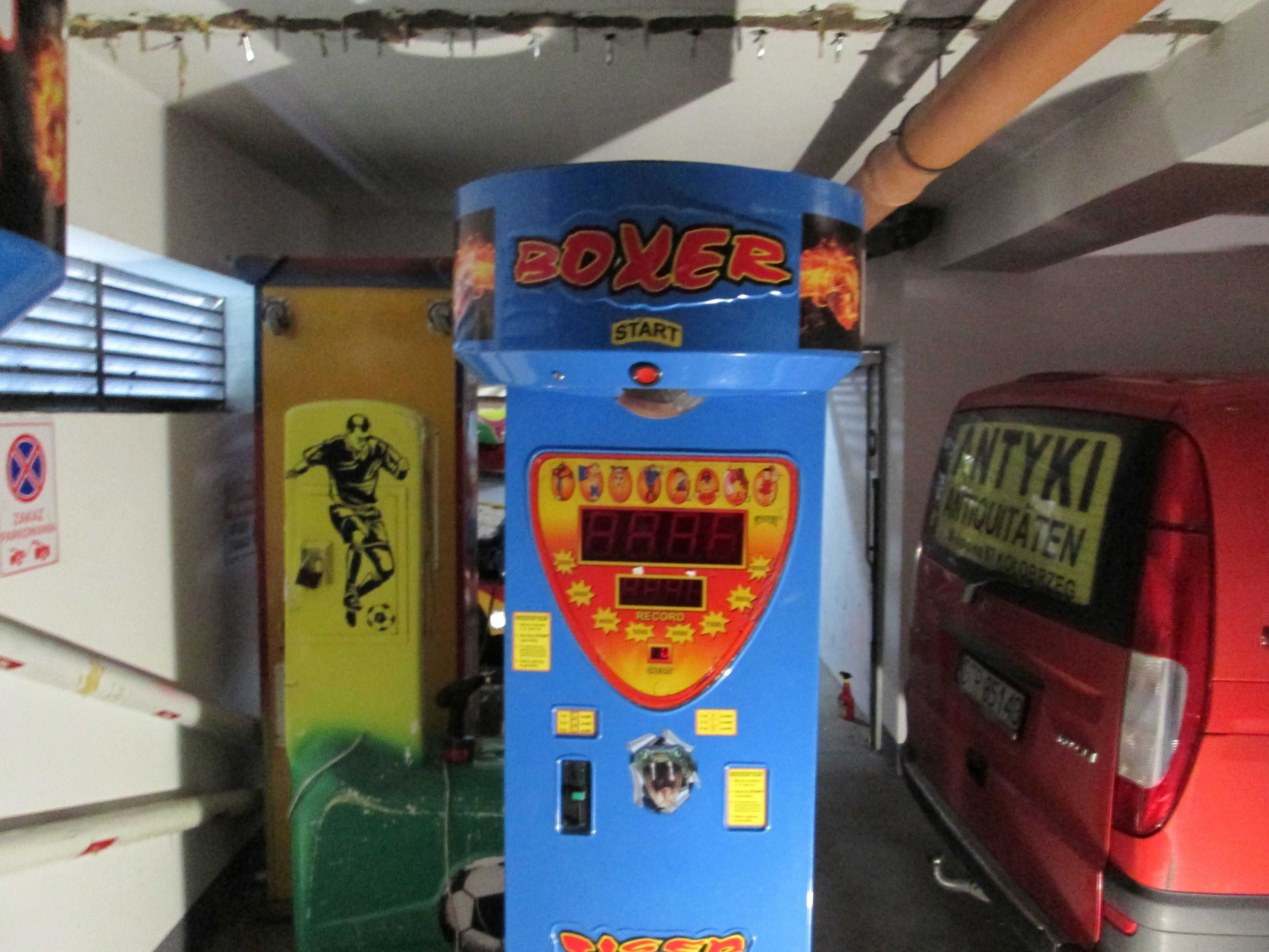 Automat zarobkowy Bokser.