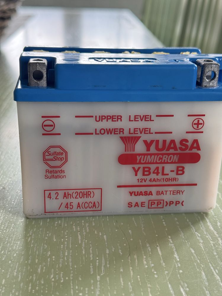 Bateria Yuasa YB4L-B