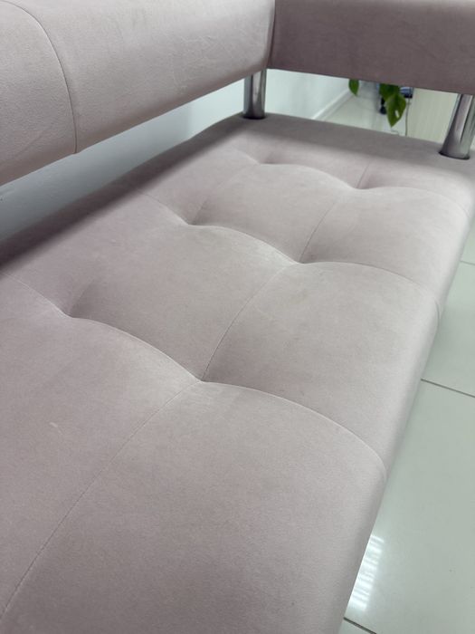 Диван для зони очікування