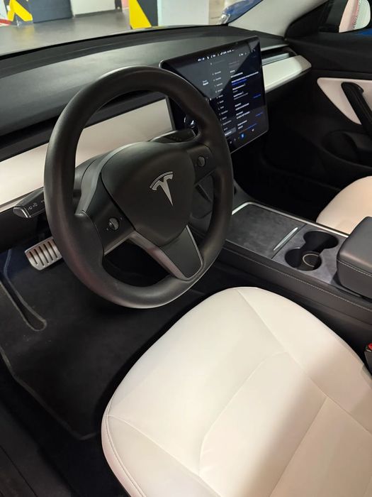 Tesla Model 3 Tesla 3 Performance AWD, białe wnętrze, FSD, FV23