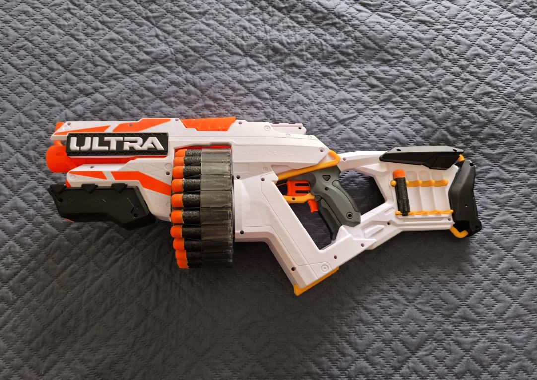 Nerf elétrica em ótimo estado