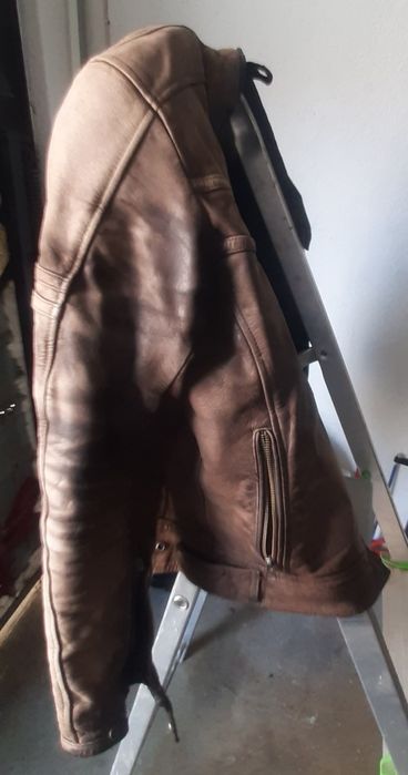 Casaco de pele moto