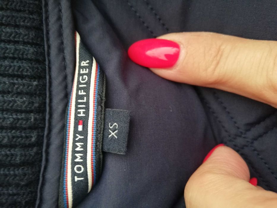kurtka Tommy Hilfiger xs s 34 36 puchowa bomberka xs s Tommy