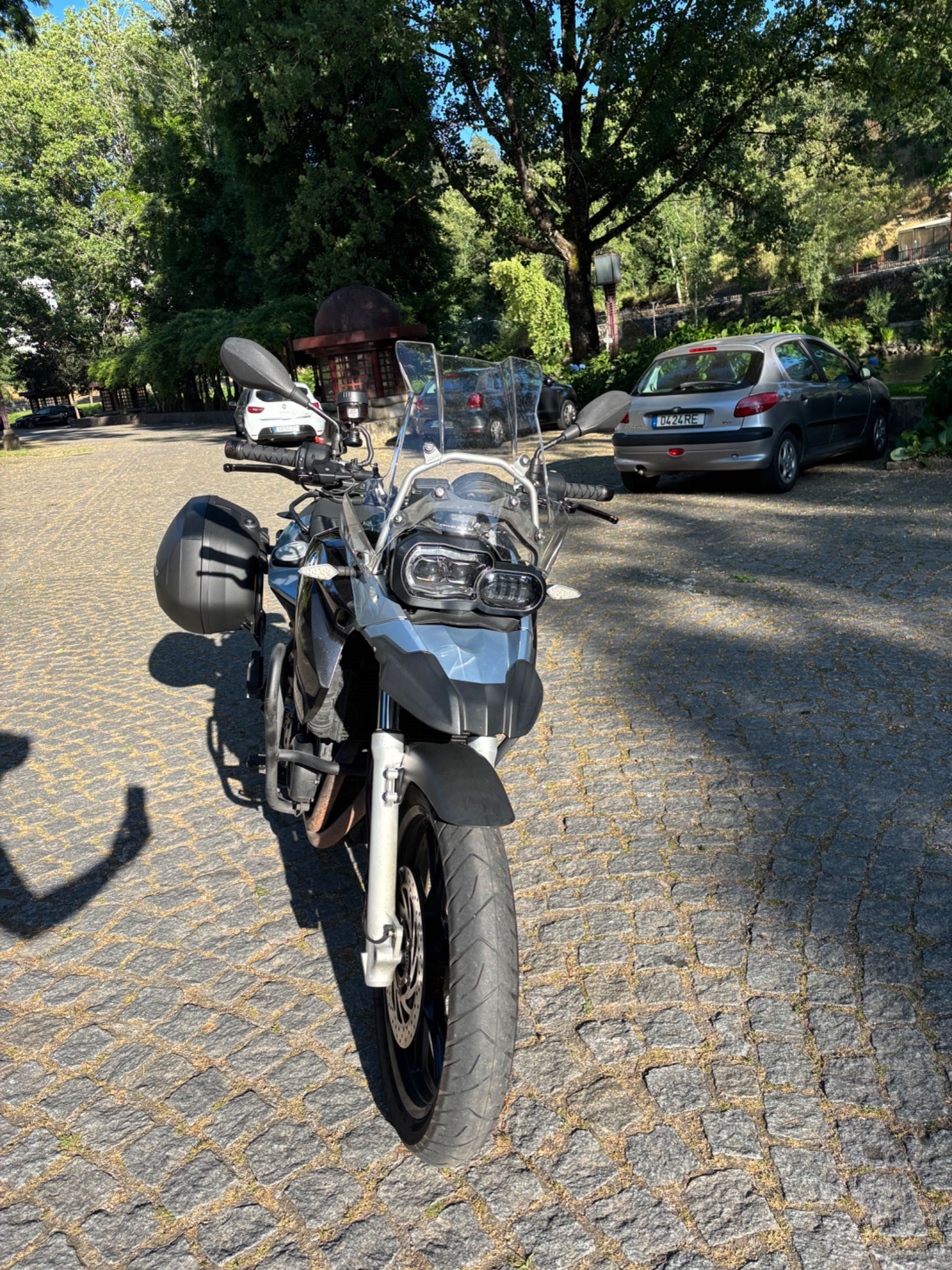 BMW F650GS (800cc)