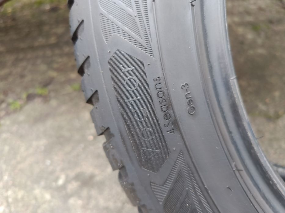 1szt Goodyear Vector 4 Season Gen-3 225/50/17 98W 6mm 2023rok