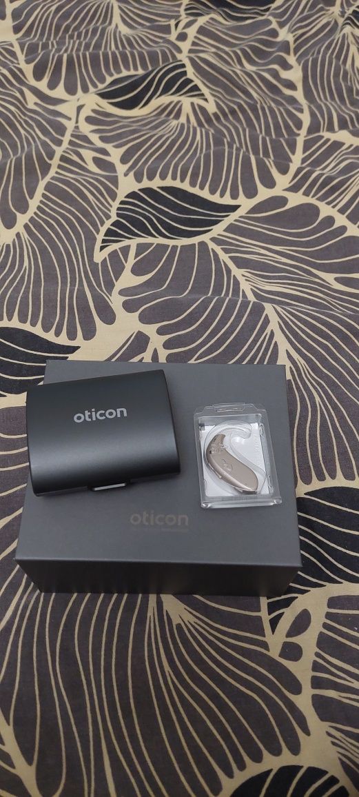 Дитячий слуховий апарат Oticon Xceed Play 2 UP BTE 120дБ.
