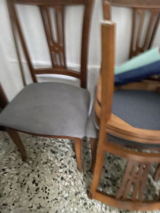 Vende mesa com 6 cadeiras