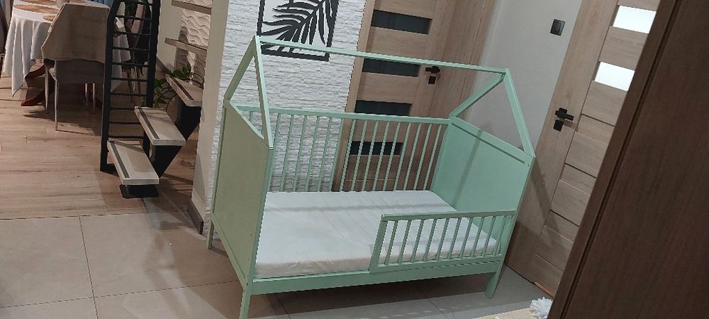 Sprzedam łóżeczko