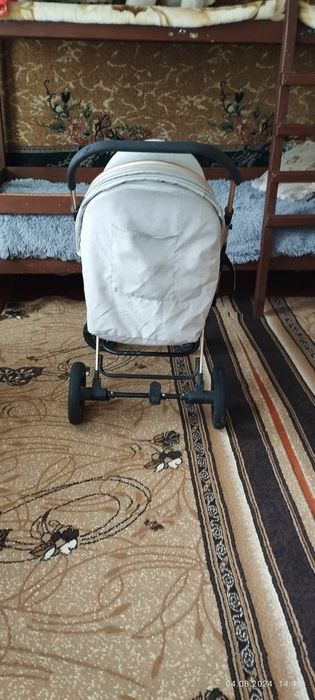 Літній дитячий візочок