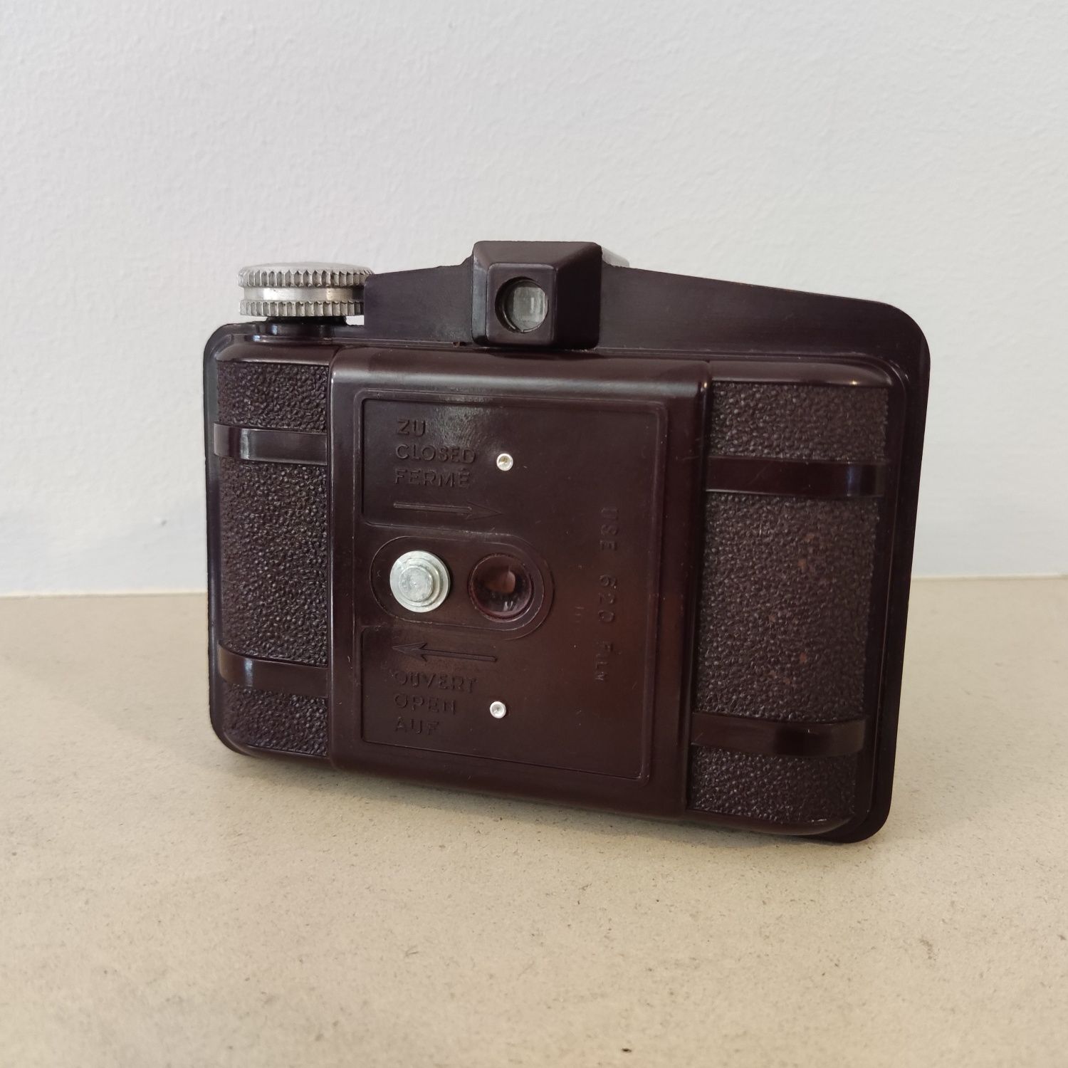 Máquina fotográfica antiga médio formato "OLBIA BX" 6x6 filme de 620