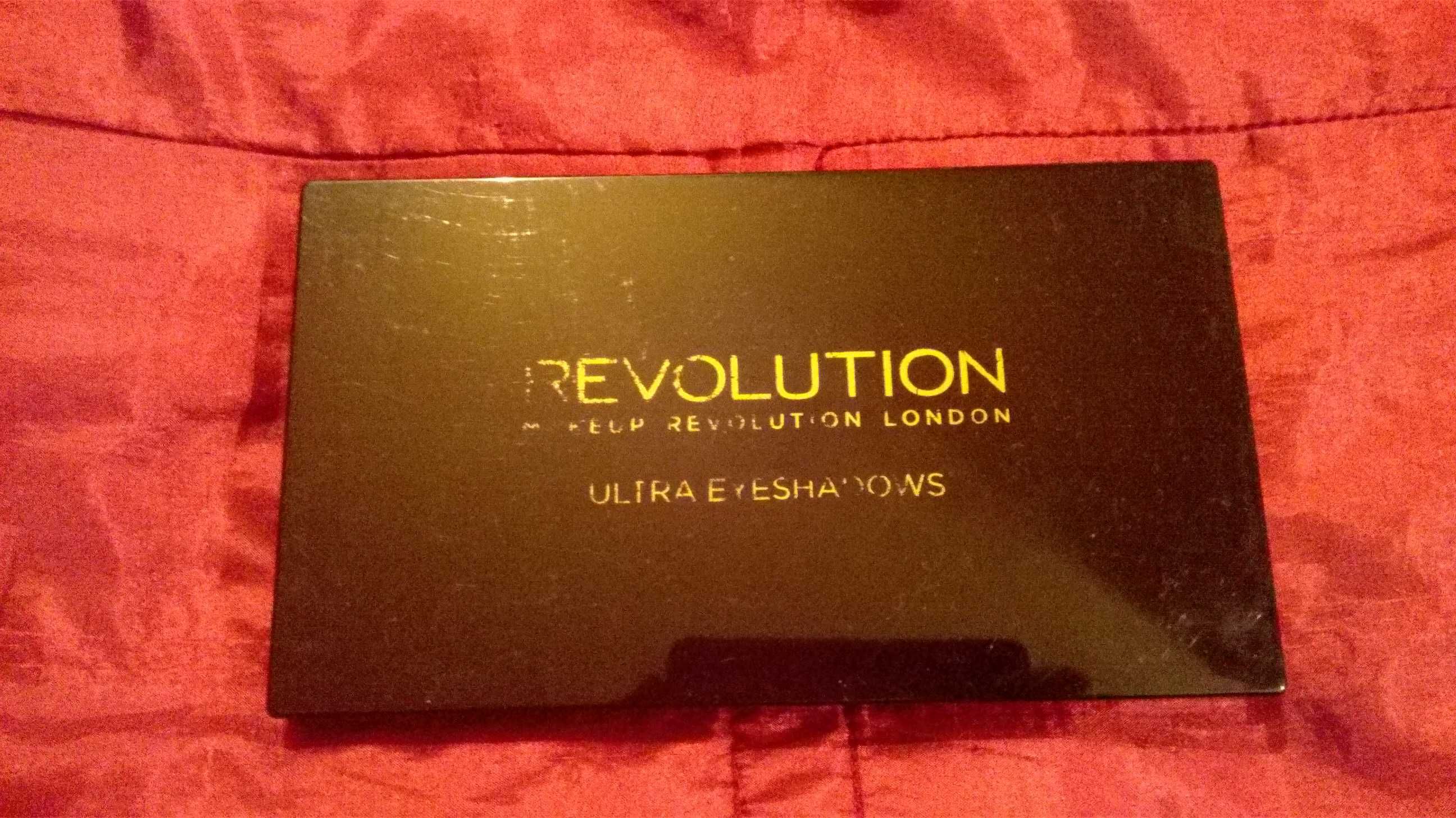 Cienie do powiek Paleta revolution ultra prefessional eyeshadow UK