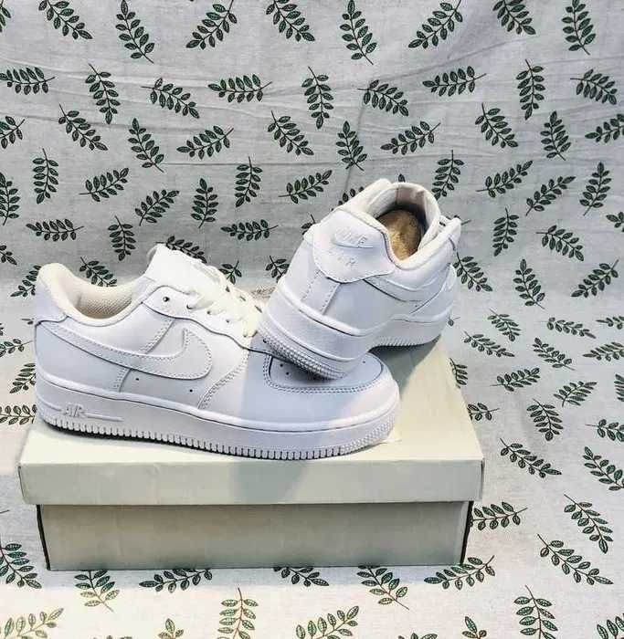 Buty meskie Nike Air Force 1 Low White R.42