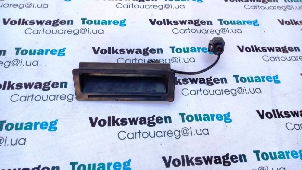 Кнопка открывания багажника Volkswagen Touareg 2003-2009 1J0827566L