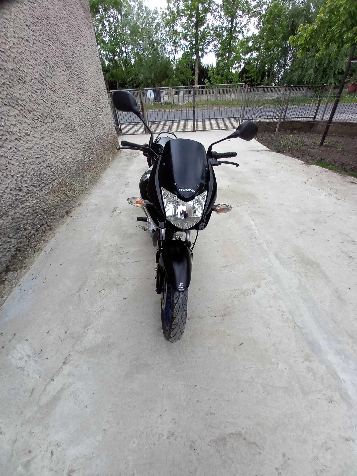 Motocykl Honda CBF 125