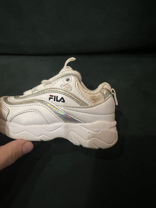 Дитячі кросівки Fila розмір 22