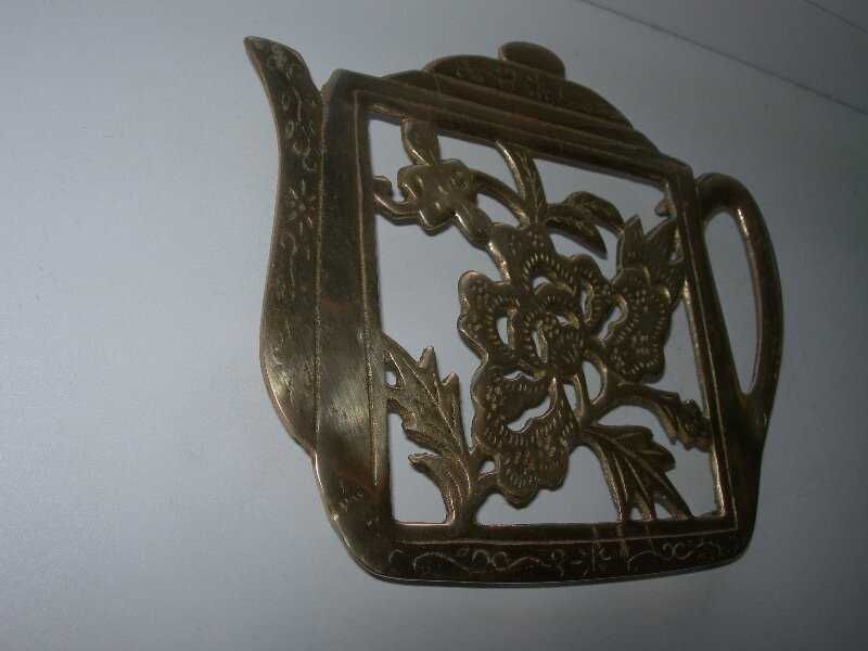 Підставка на ніжках, чайник, бронза, Німеччина