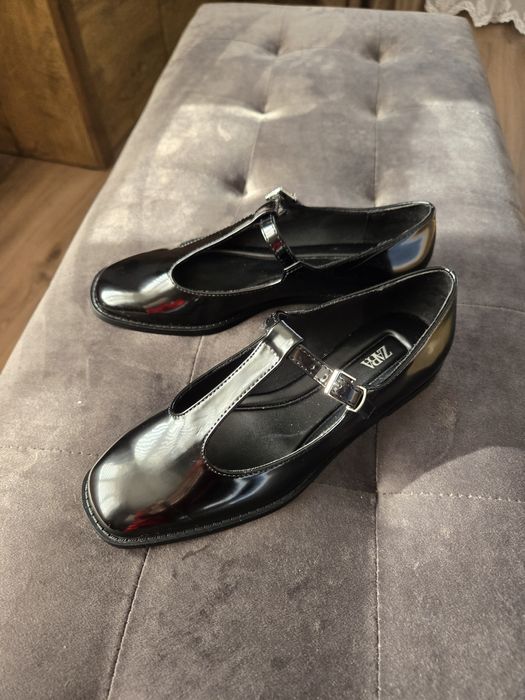 Стильні туфлі Zara )))