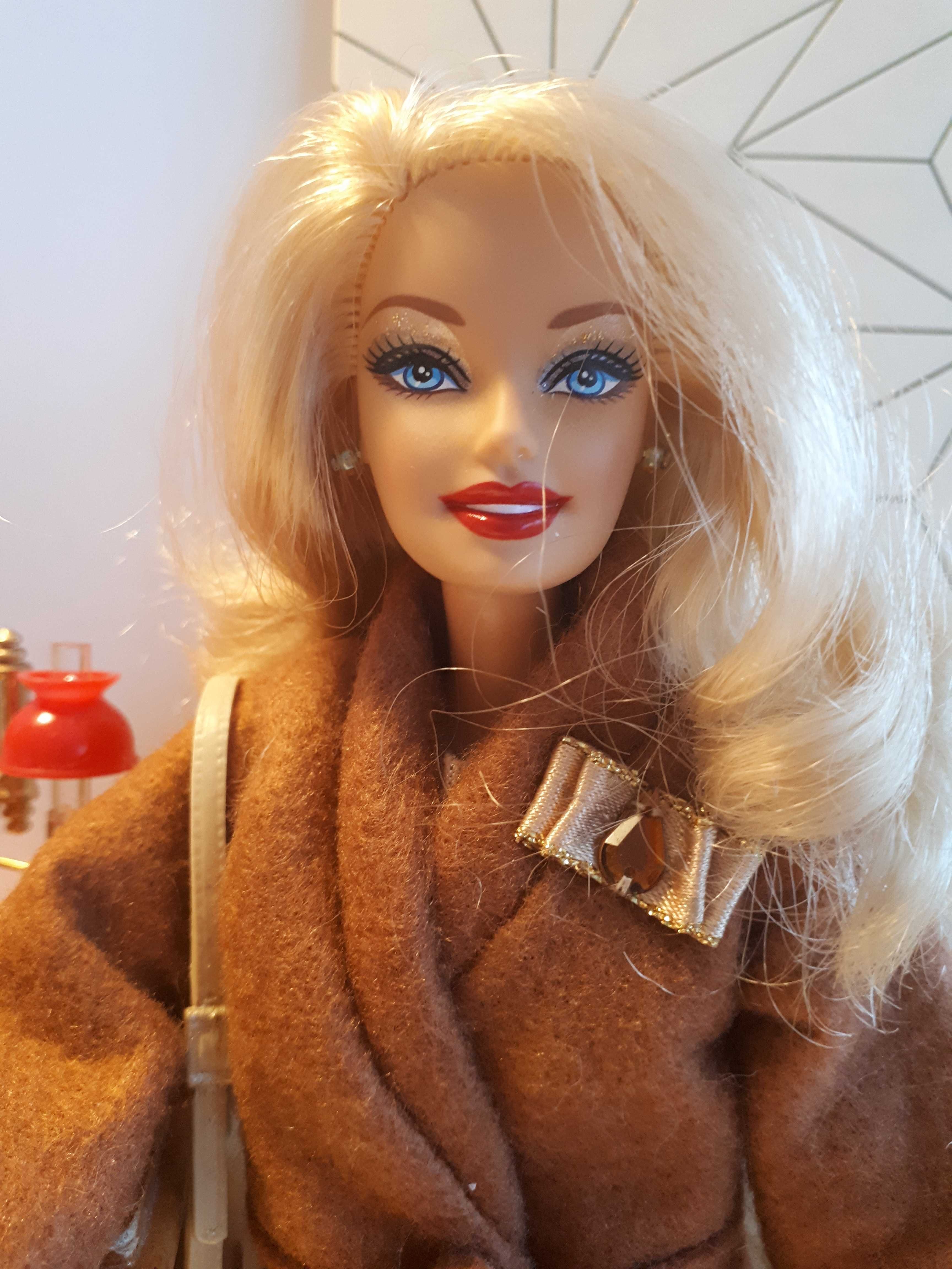 Barbie zestaw: lalka mebelki akcesoria