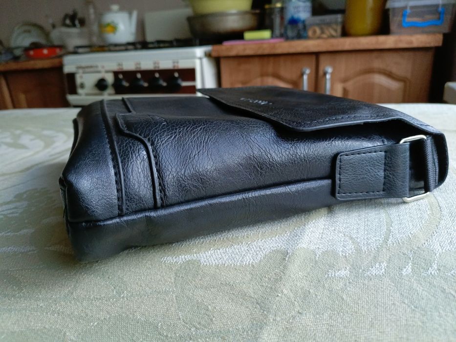 Продам мужскую сумку-барсетку