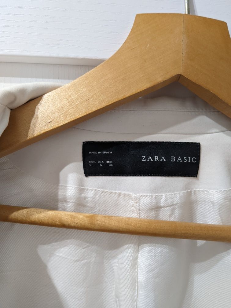 Білий жіночий піджак Zara, S