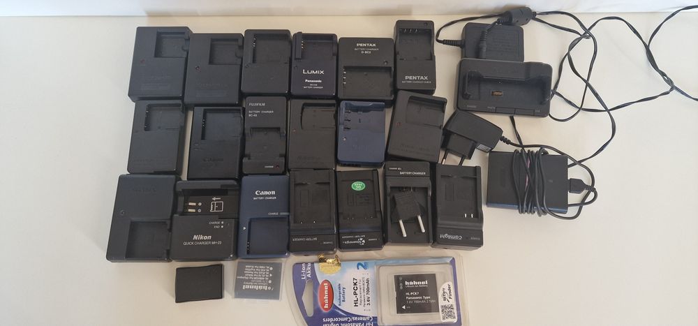 Nikon, Sony, Fuji, Lumix i inne Ładowarki do aparatów