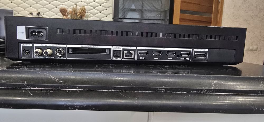 one connect soc1002n samsung Q7/Q8