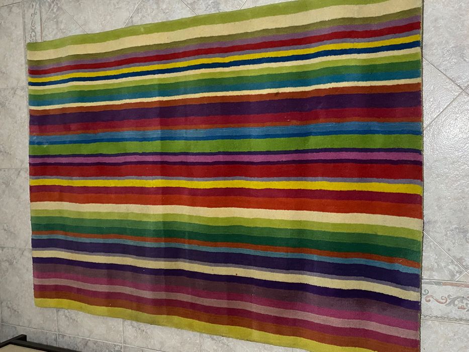 Tapete 1,40m por 2,00m com riscas coloridas