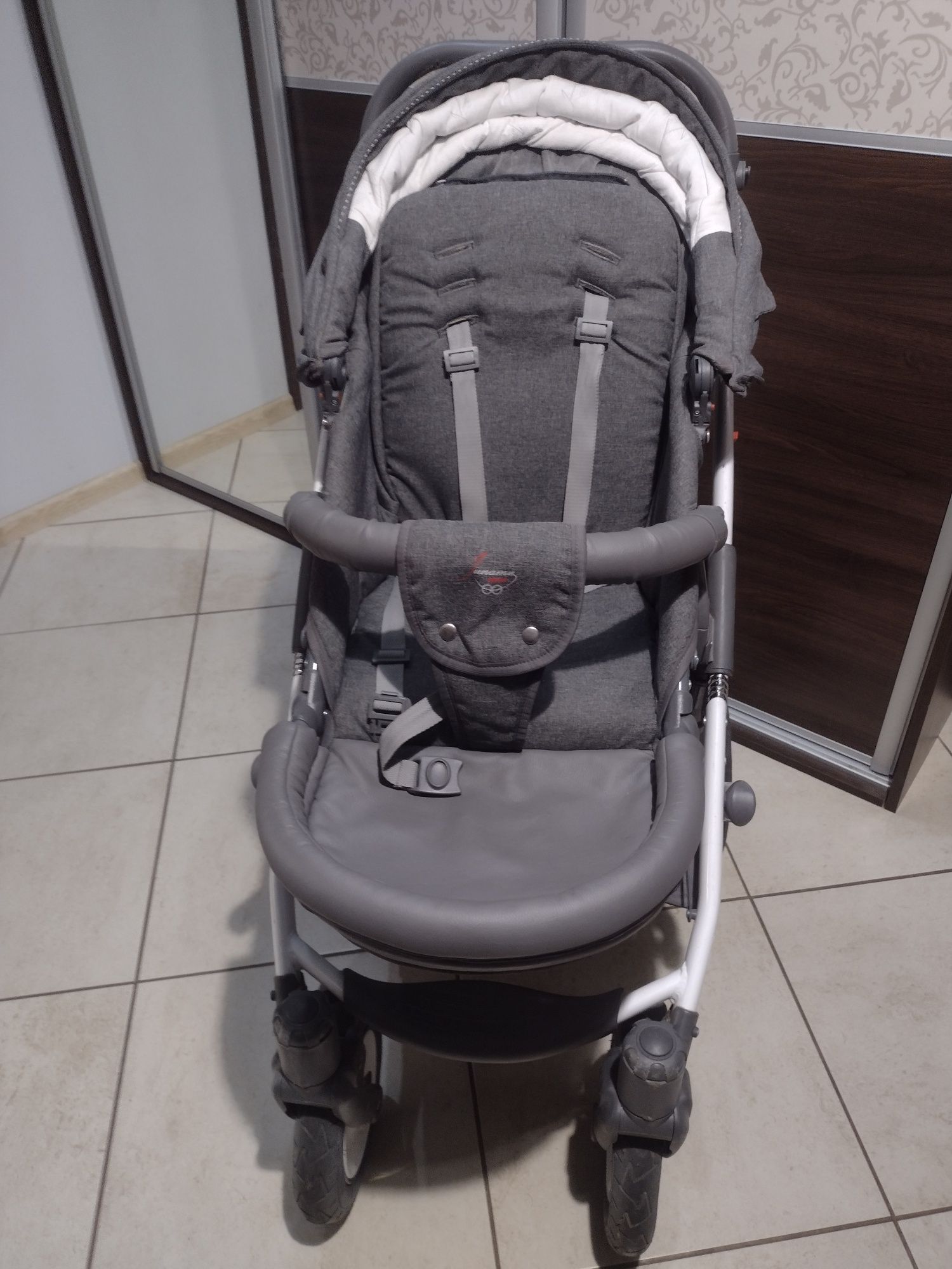 Wózek Junama 3w1.