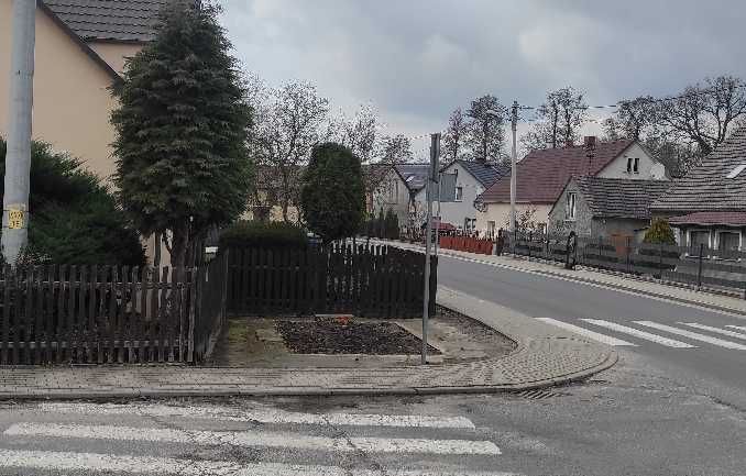 Działka inwestycyjna (pod paczkomat)