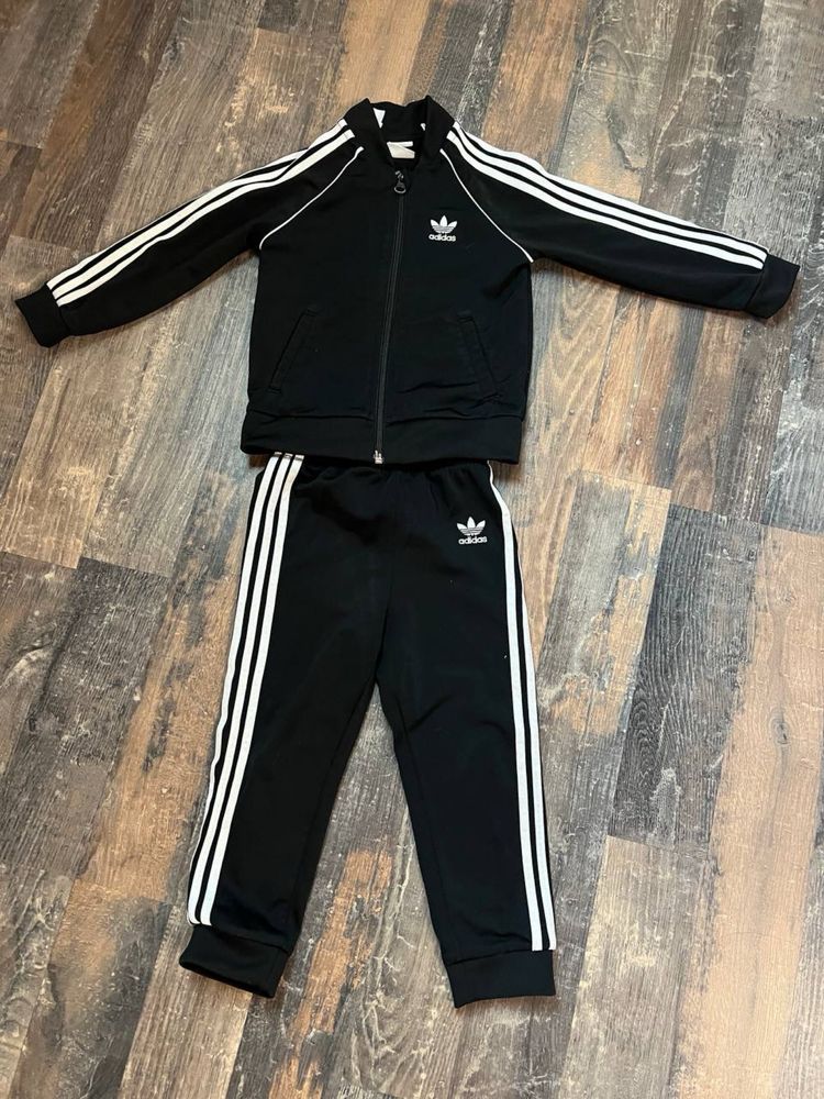 Детский костюм Adidas 98 размер 2-3 года