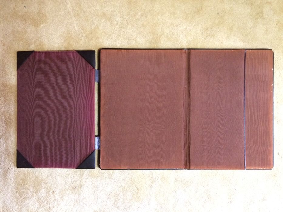 Capa de secretária tripartida