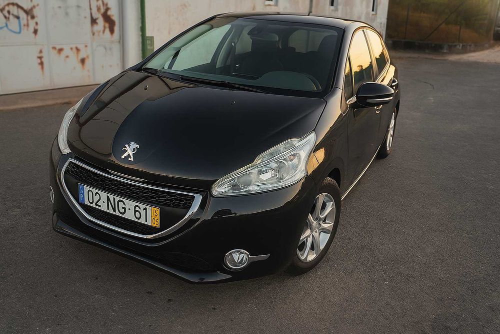 Peugeot 208 de 2012 - Compacto e económico
